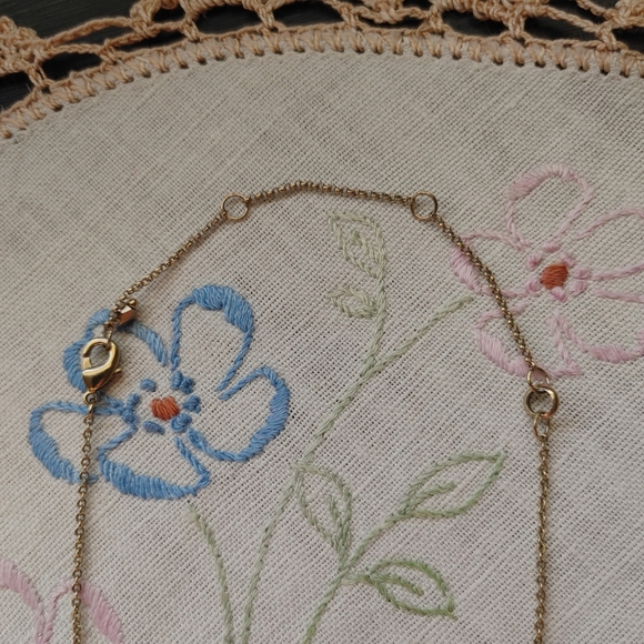 Anthropologie Stone and Pearl Charm Necklace - Picture 5 of 9